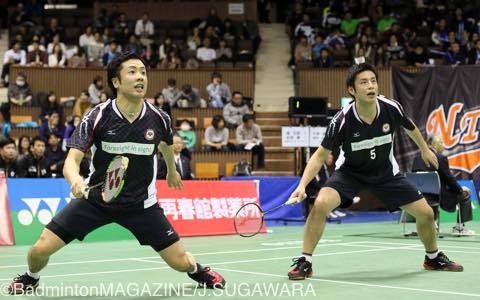 日本ユニシスの早川（右）／遠藤は相手を寄せ付けないプレーで勝利