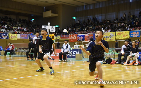 優勝を決めた愛知の縣涼介／近藤海裕