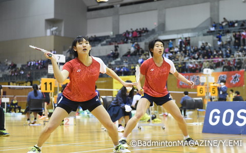 ダブルスの優勝候補本命とされる岩永鈴（左）／水津優衣（柳井商工）。岩永は単でもベスト８に入り個人２冠なるか