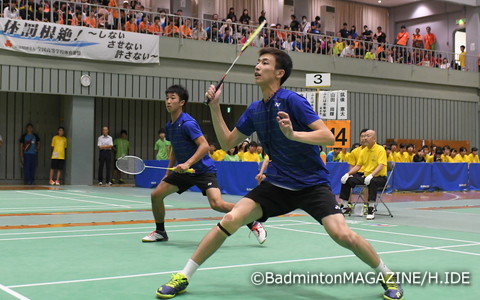 準決勝を２－１で制して決勝に進んだ山田尚輝（左）／筑後恵太。決勝では王者にあと一歩及ばなかったが、最後まであきらめないプレーを見せた