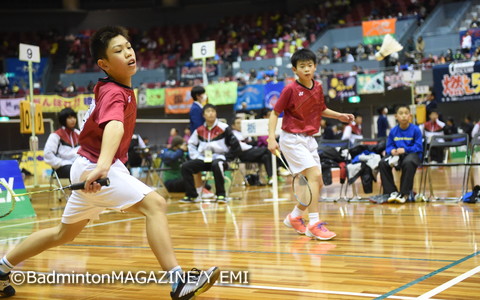 神奈川の優勝を決めた井上大馳（右）／田中一基