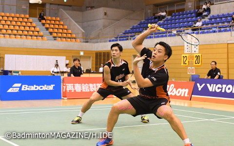 昨年に続く優勝を果たした古賀輝（右）／齋藤太一（ＮＴＴ東日本）