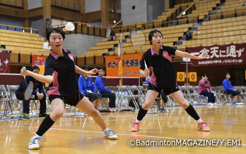 過去10回の優勝を誇る青森山田は第２シードから2015年以来の優勝をめざす（写真は大竹〔右〕／高橋）