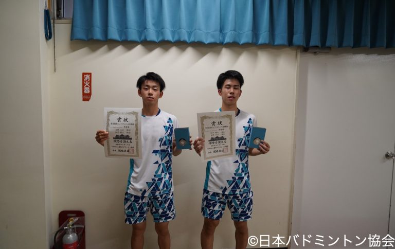 【全日本ジュニア2022】谷岡大后がライバル下してシングルスの頂点に！ダブルスは角田＆沖本がV！＜ジュニアの部・男子＞ バドスピ